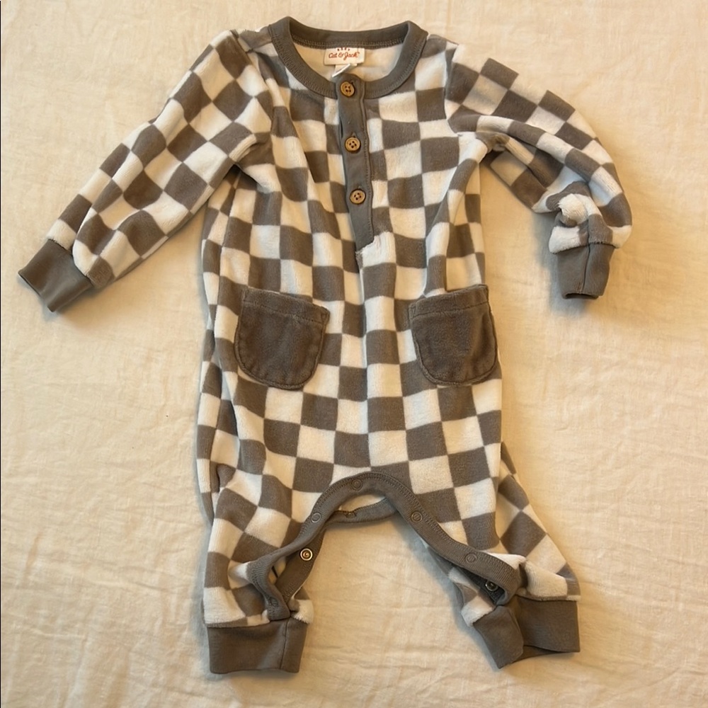 Cat & Jack - Velour Checkered Onesie - Gray and White